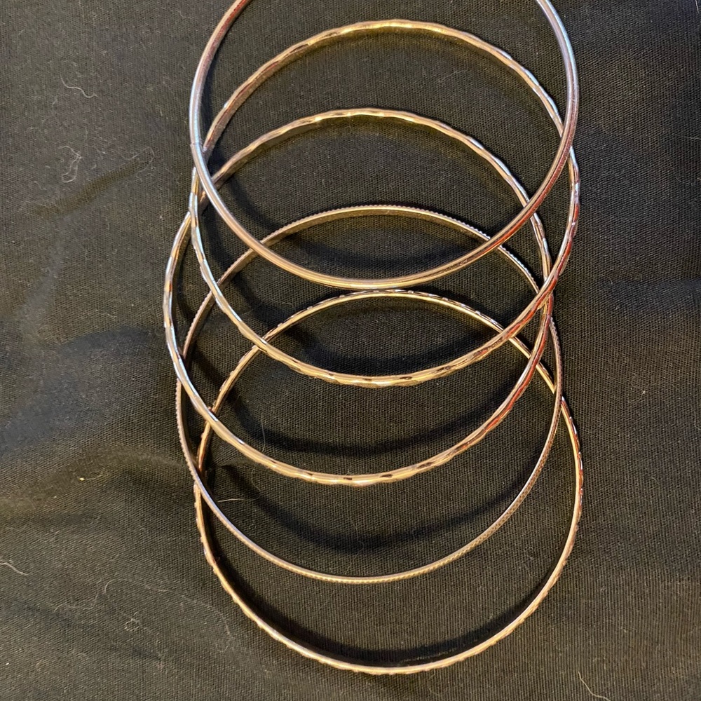Stacking bracelets. - Picture 2 of 4